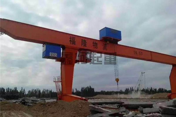 施工場(chǎng)所除了起重設(shè)備還有哪些機(jī)器